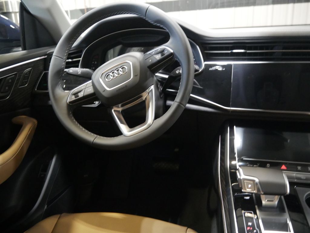 Thumbnail: 2026 Audi Q8 - 23