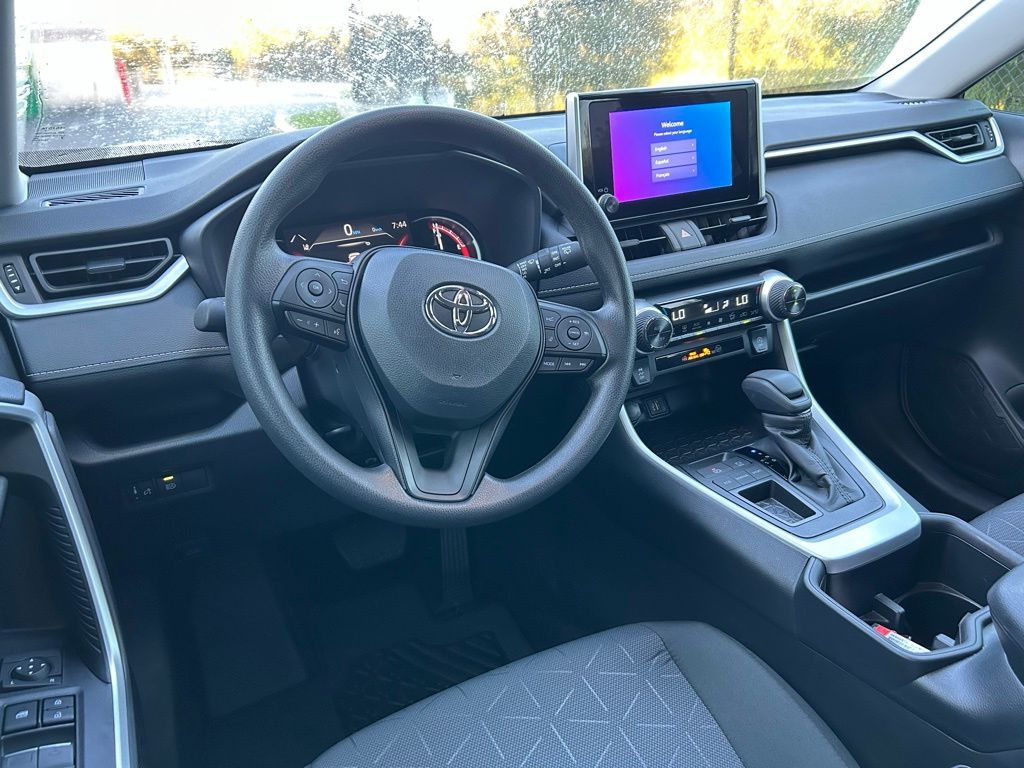 Thumbnail: 2025 Toyota RAV4 - 12