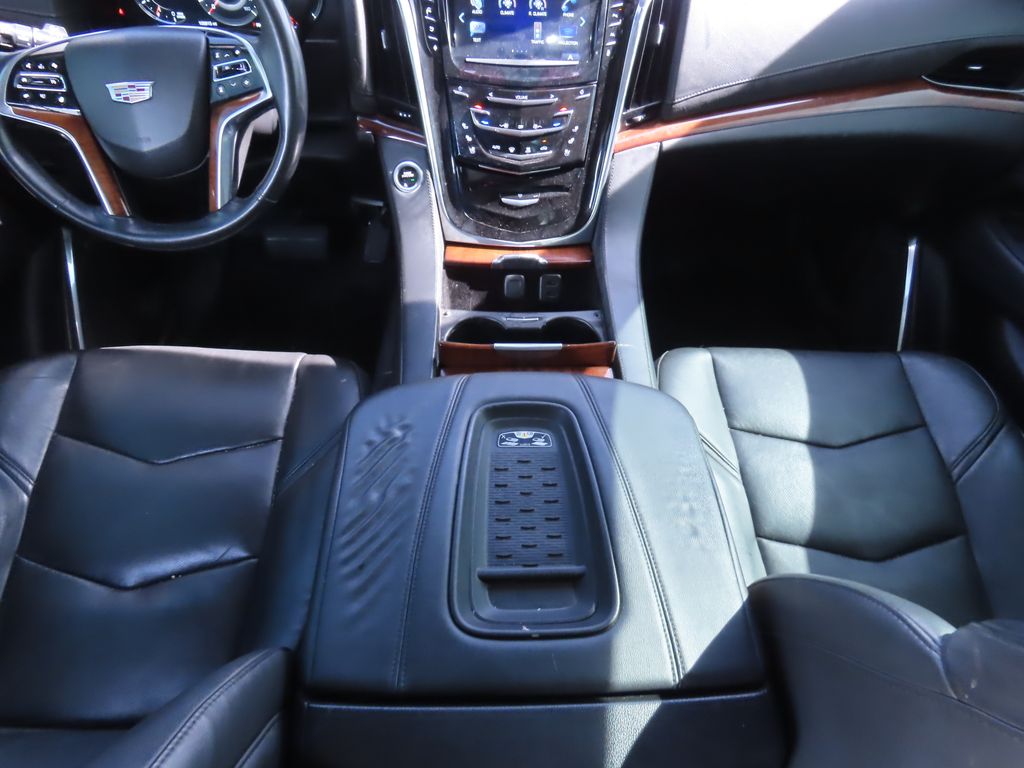 Thumbnail: 2016 Cadillac Escalade - 9