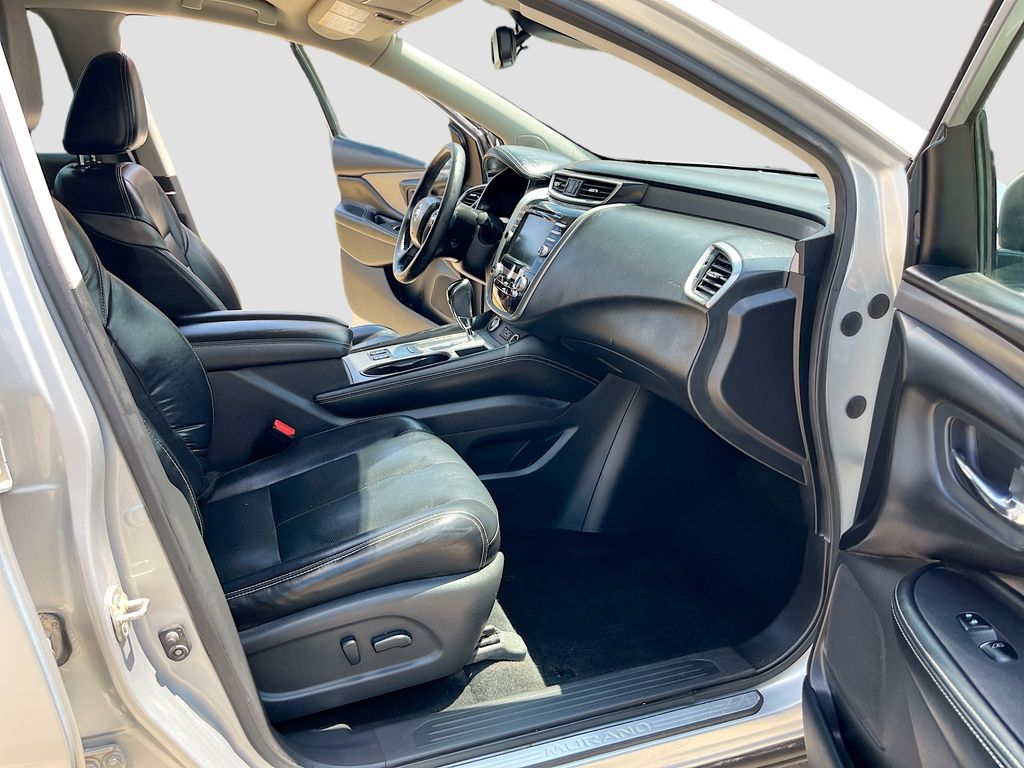 Used 2020 Silver Nissan SL image 25