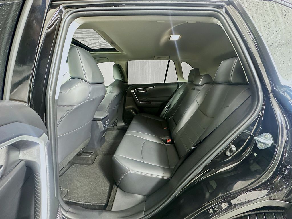 Thumbnail: 2025 Toyota RAV4 - 24