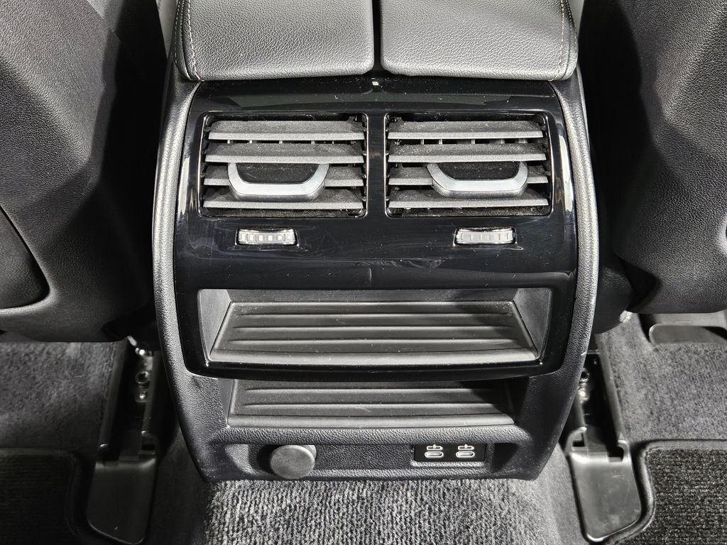 Thumbnail: 2023 BMW 5 Series - 24