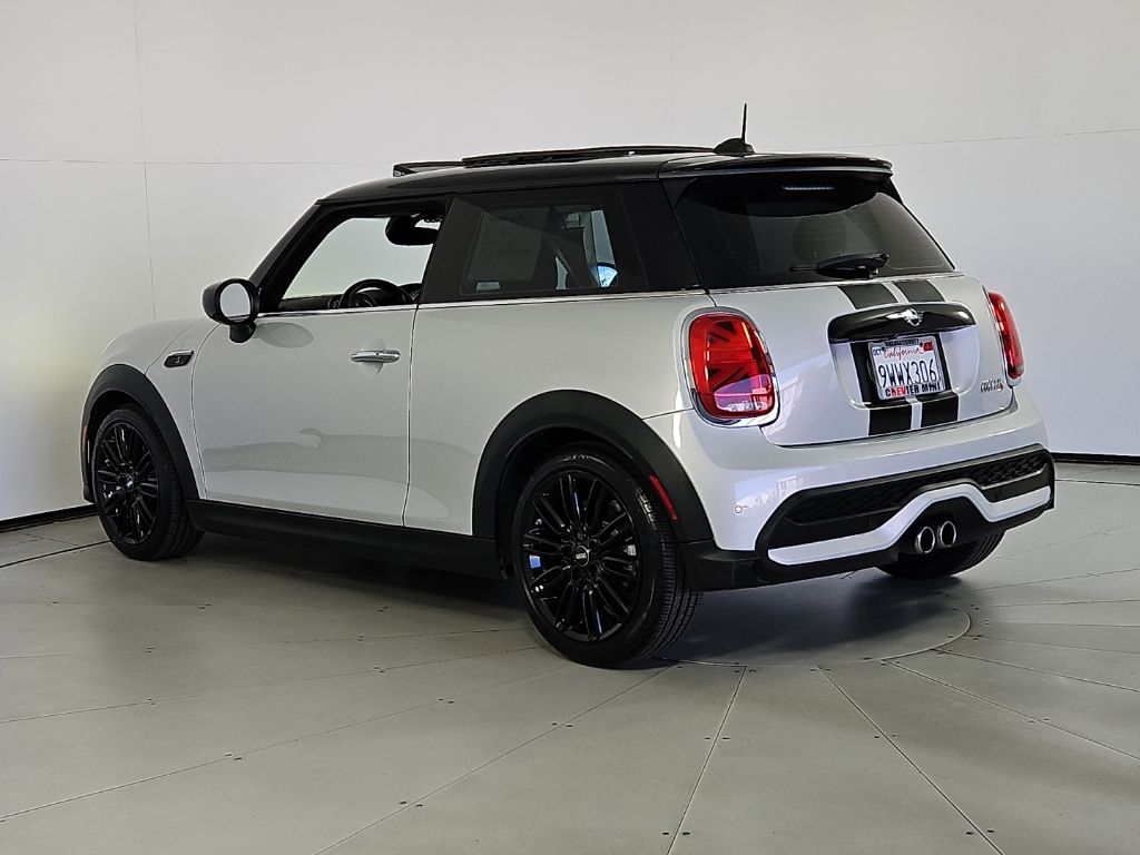 Thumbnail: 2022 MINI Cooper - 9