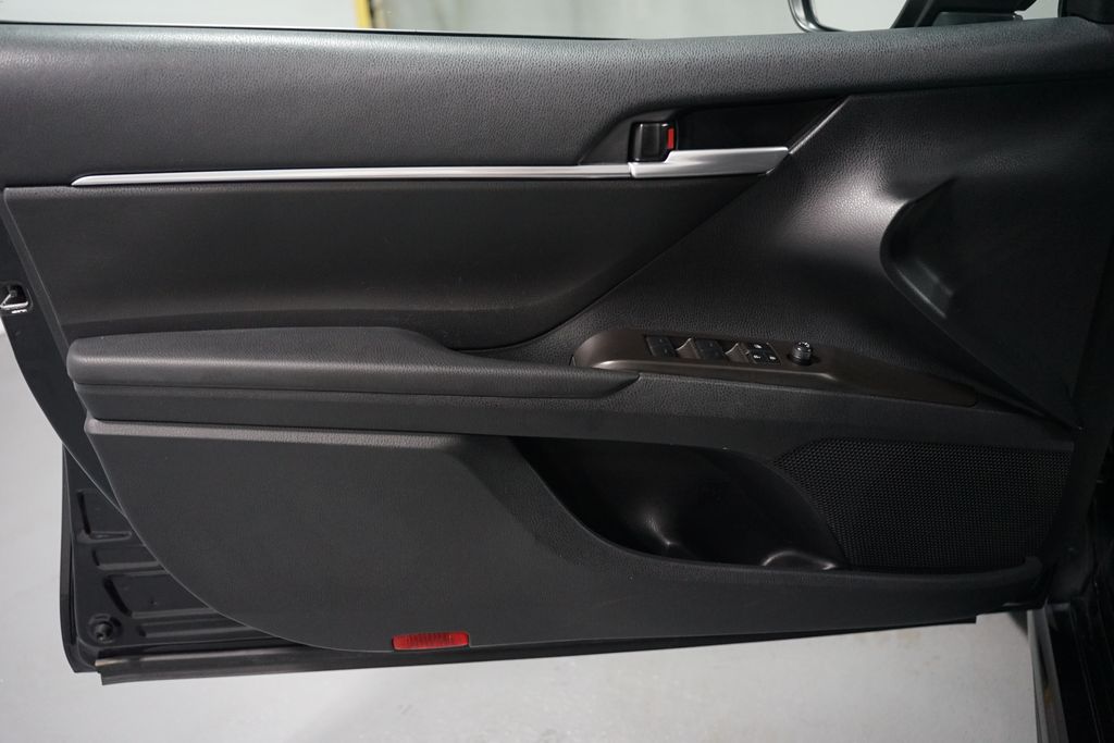 Thumbnail: 2024 Toyota Camry - 12