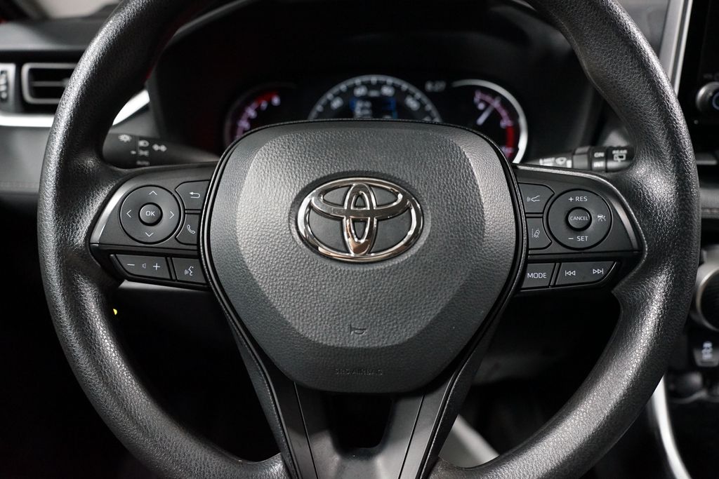 Thumbnail: 2025 Toyota RAV4 - 12