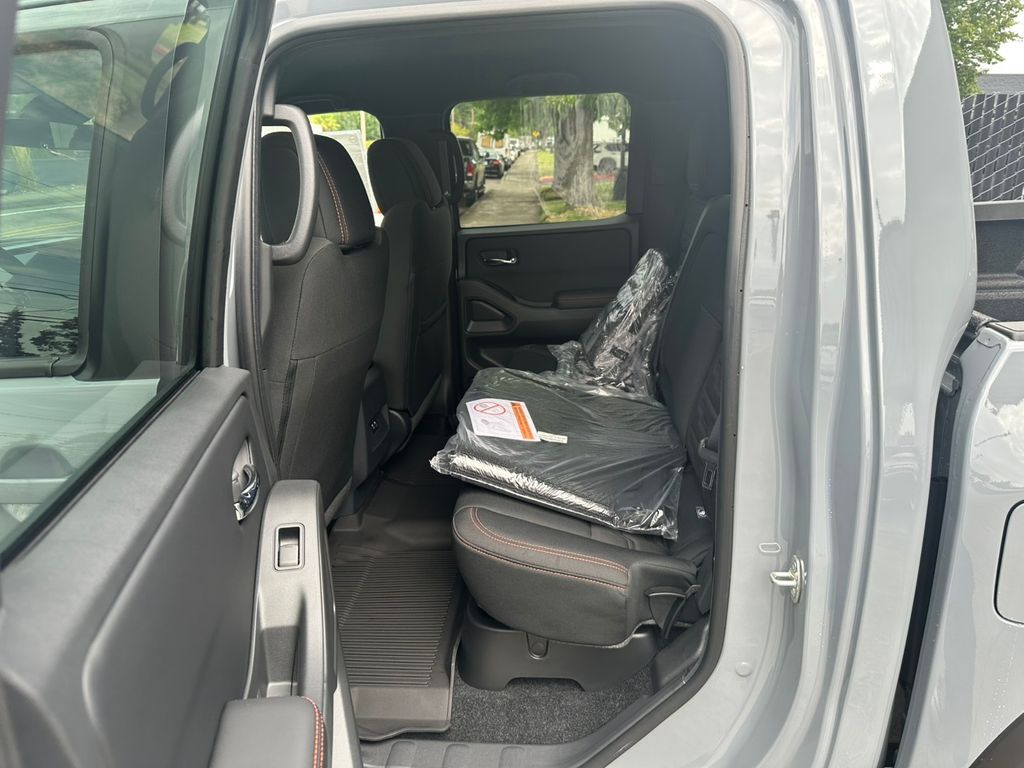 2025 Nissan Frontier PRO-4X