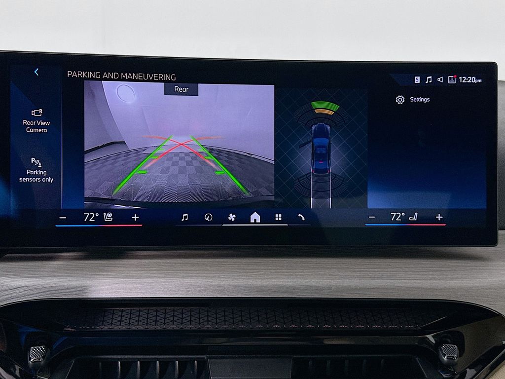 Thumbnail: 2025 BMW 4 Series - 14