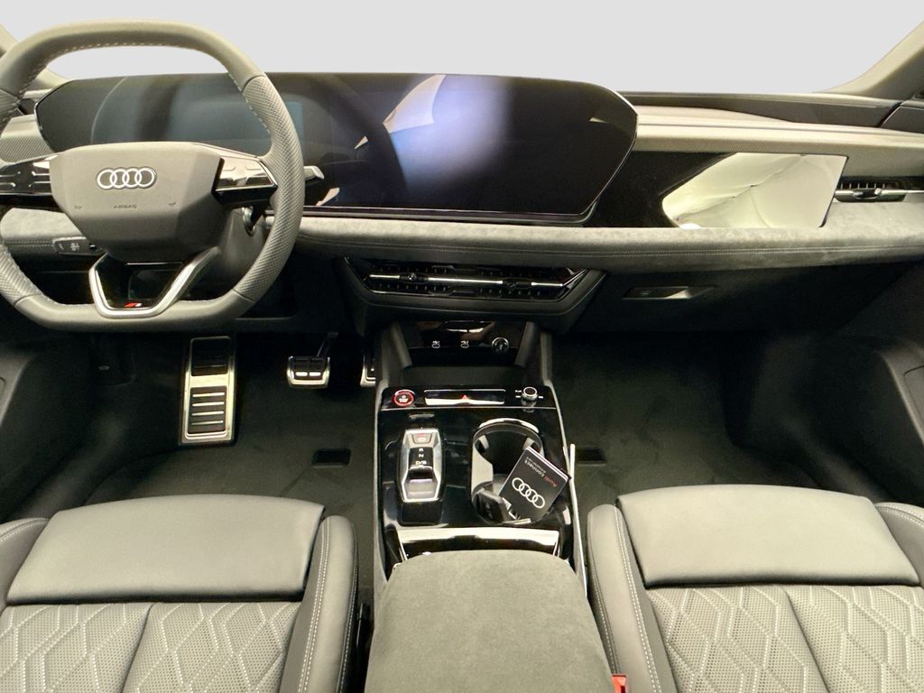 Thumbnail: 2025 Audi e-tron S - 11