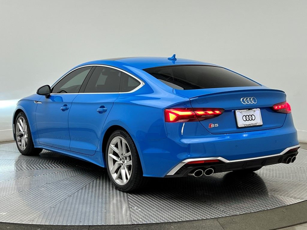 Thumbnail: 2020 Audi S5 - 4