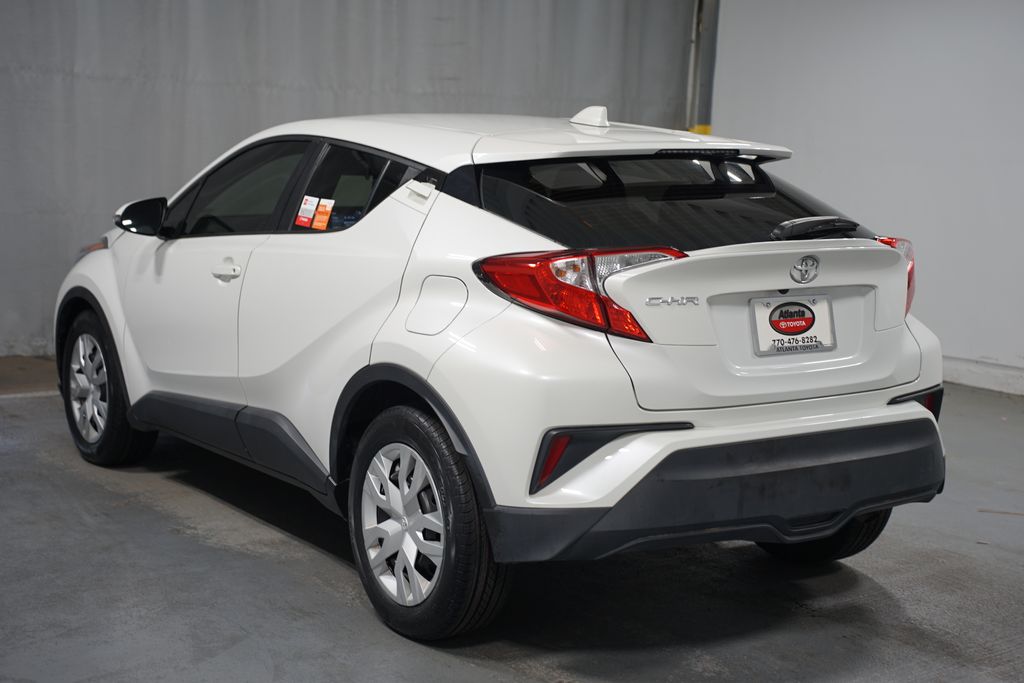 2021 Toyota C-HR LE 6