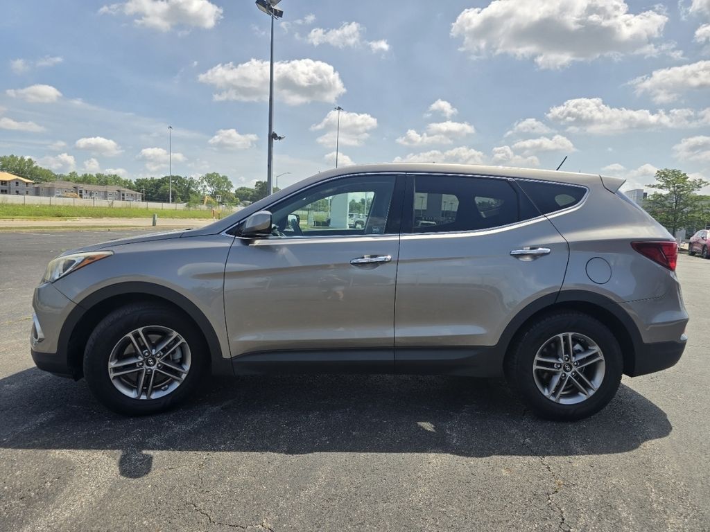 Used 2018 Gray Hyundai  image 11
