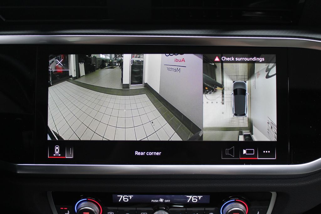 2025 Audi Q3  26