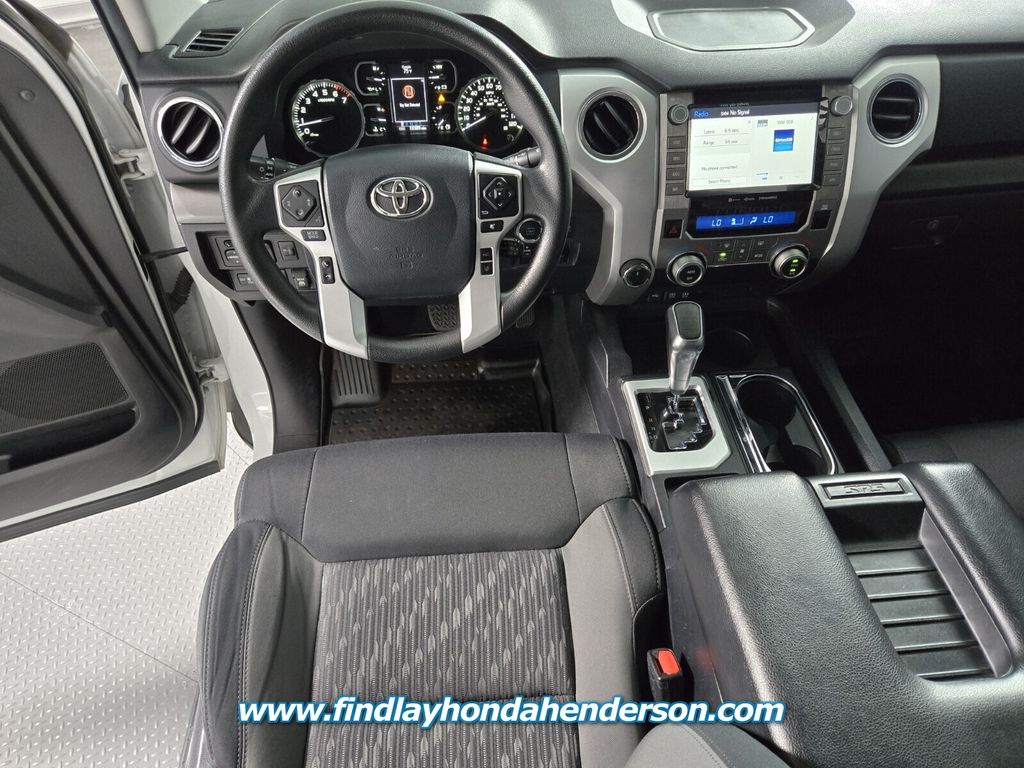 2020 Toyota Tundra SR5 photo