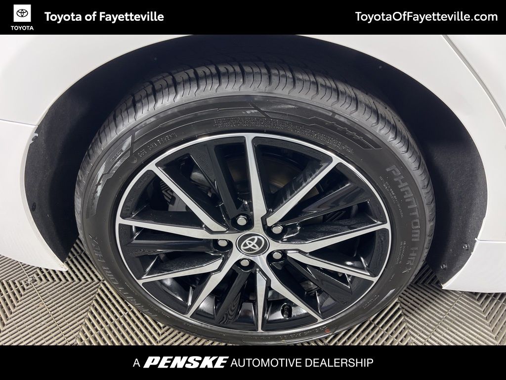 Thumbnail: 2024 Toyota Camry - 16