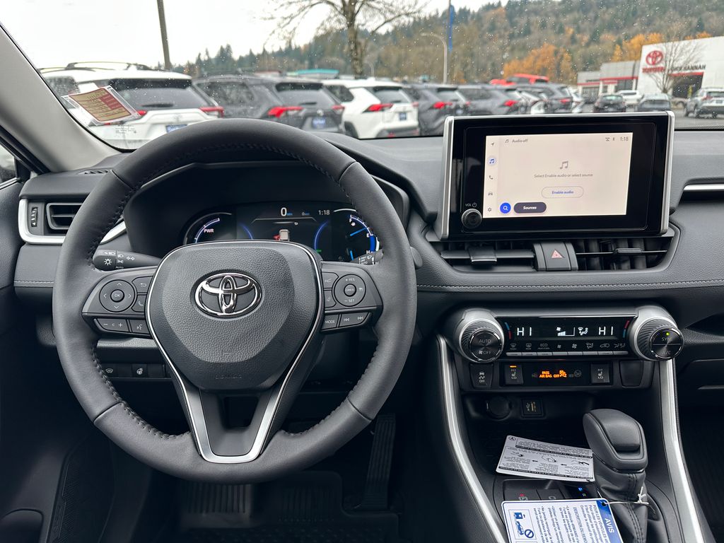 2025 Toyota RAV4 Hybrid XLE