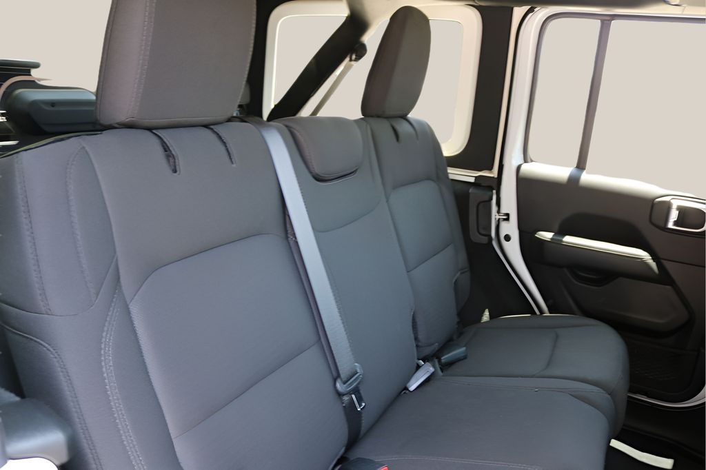 Used Car 2022 Jeep Wrangler  Unlimited Sahara For Sale Under $35,000 In Austin, Texas
