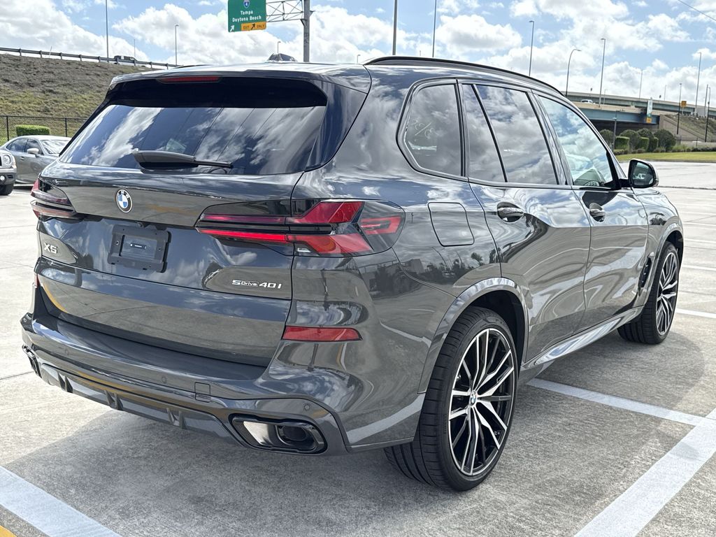 Thumbnail: 2026 BMW X5 - 11