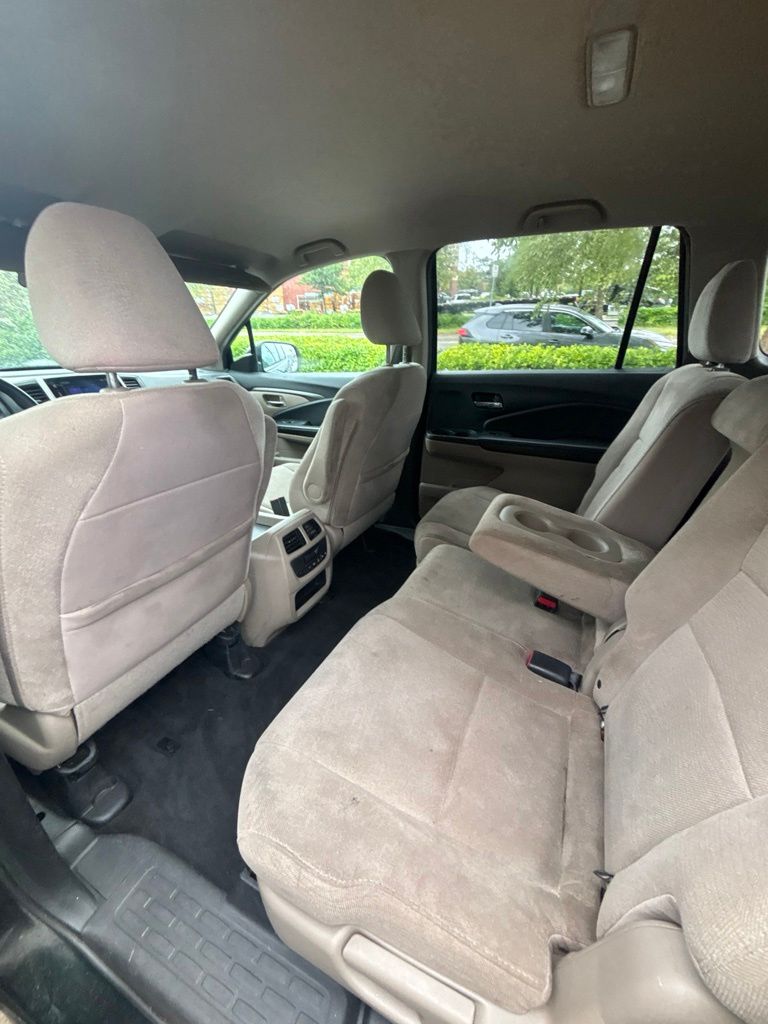 Used 2018 Black Honda EX image 16