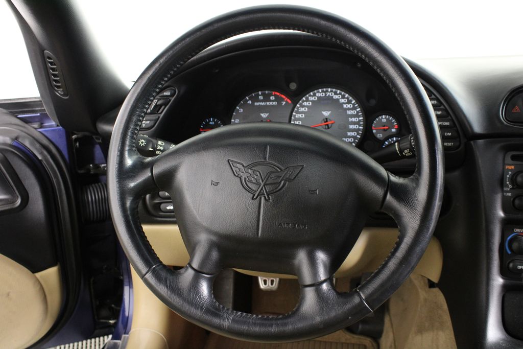 Used 2001 Chevrolet Corvette for sale in 