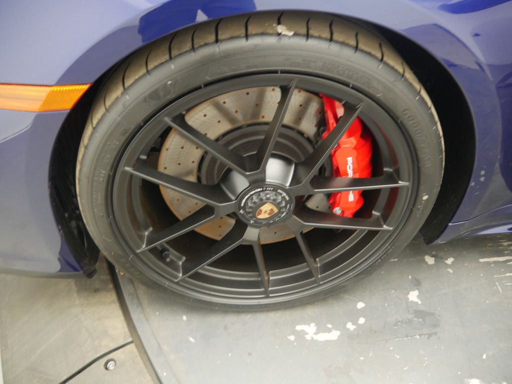 Thumbnail: 2026 Porsche 911 - 14