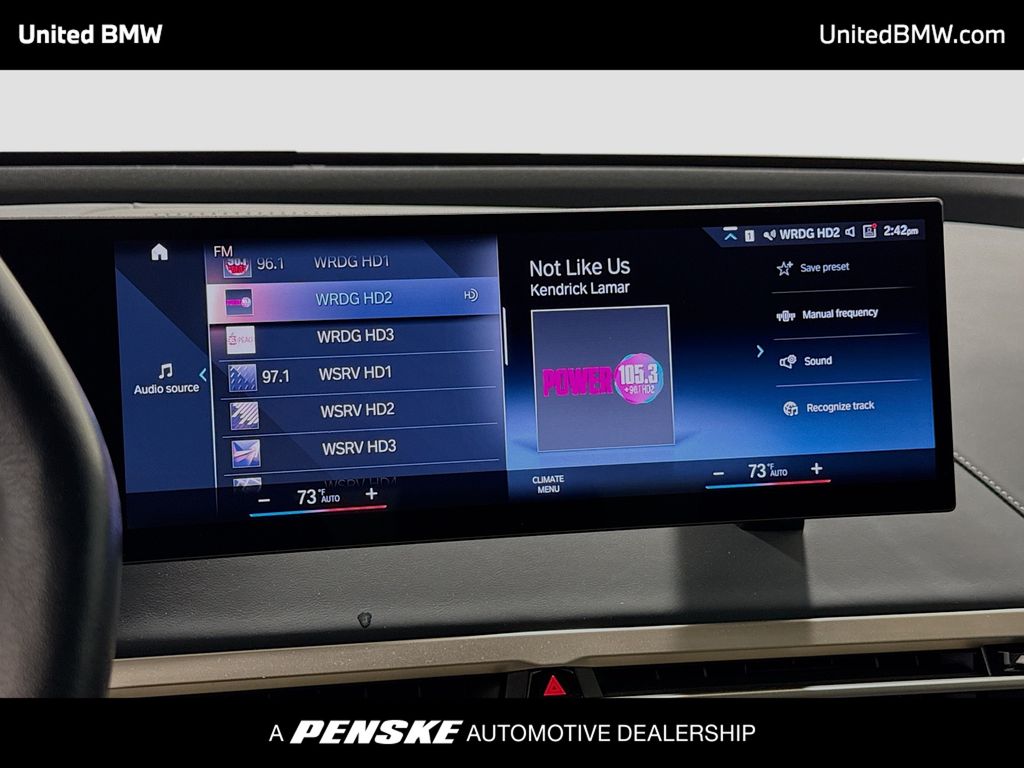 Thumbnail: 2023 BMW iX - 8