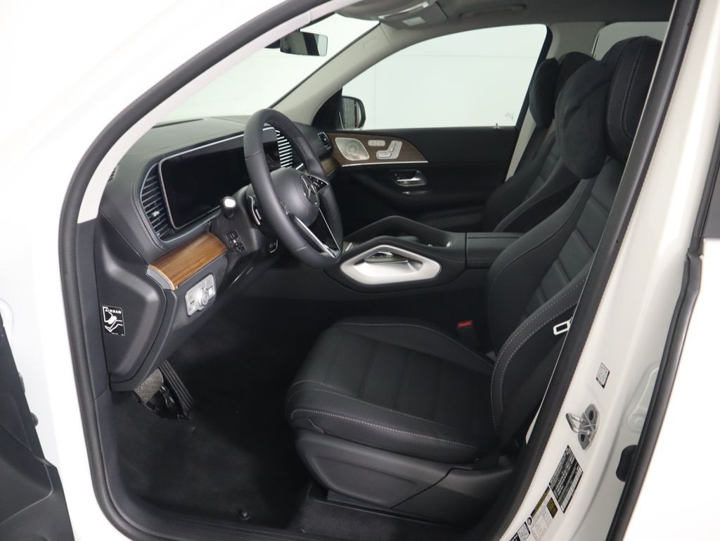 Thumbnail: 2026 Mercedes-Benz GLS - 21