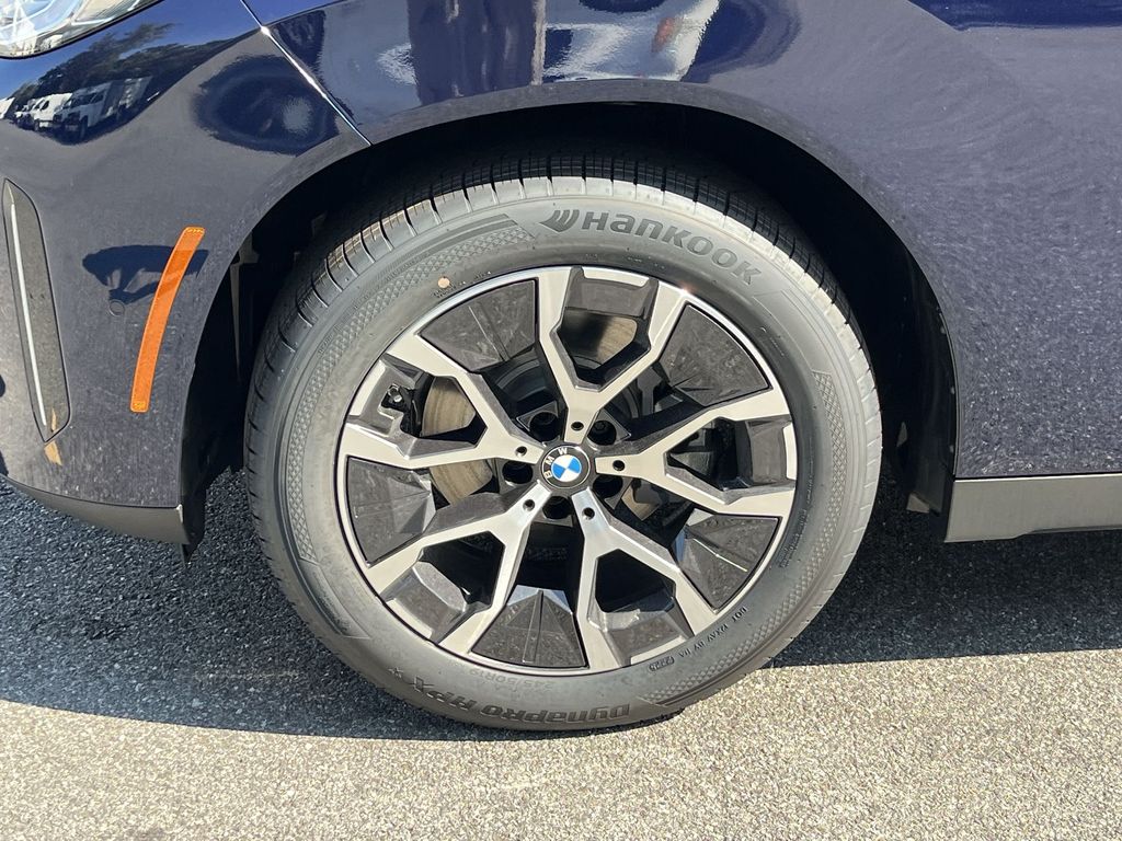 Thumbnail: 2026 BMW X3 - 10