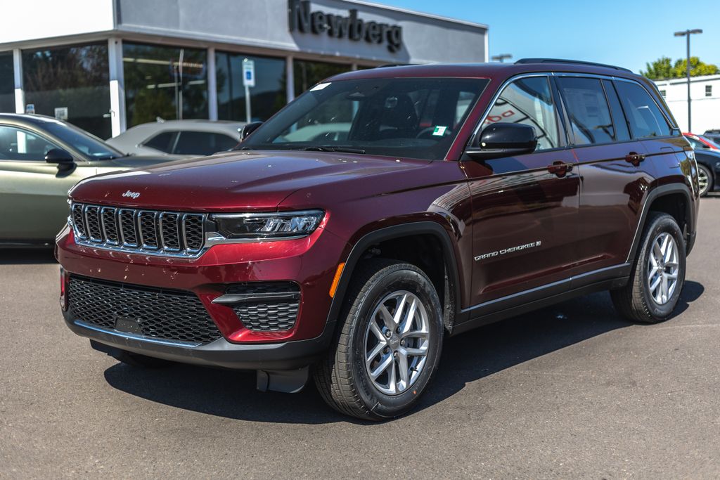 2026 Jeep Grand Cherokee Laredo X thumbnail 5