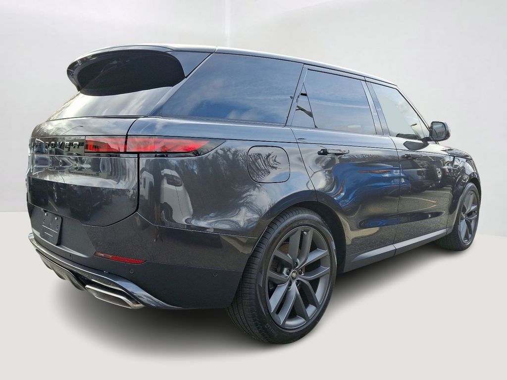 2025 Land Rover Range Rover Sport SE 3