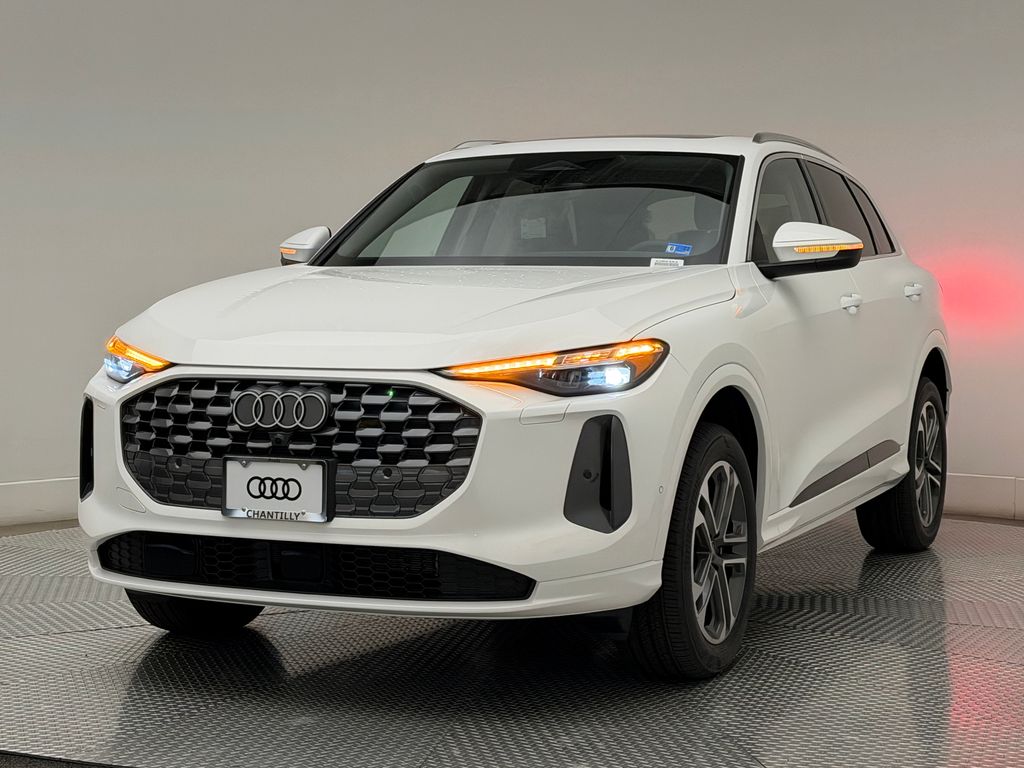 Thumbnail: 2026 Audi Q5 - 4