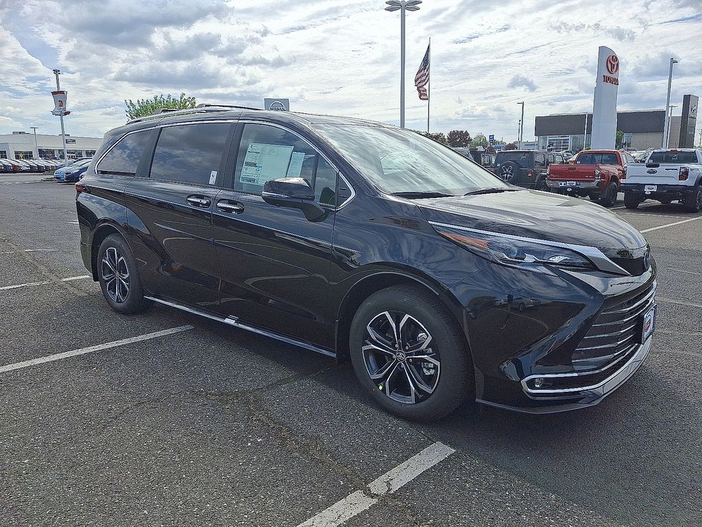 2025 Toyota Sienna Platinum 2