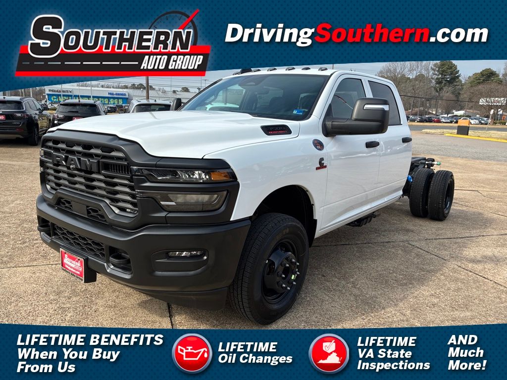 Bright White Clearcoat 2026 RAM 3500 Chassis Tradesman Crew Cab LB DRW 4WD Pickup Truck Four-Wheel Drive 8-Speed Automatic