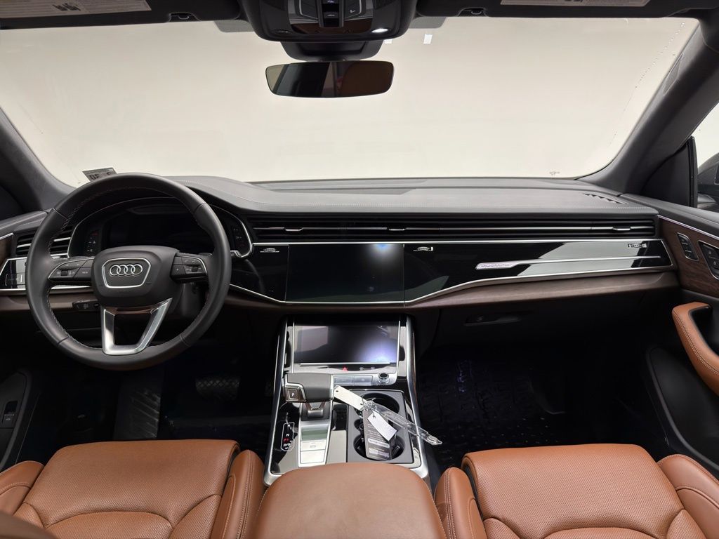 Thumbnail: 2025 Audi Q8 - 12