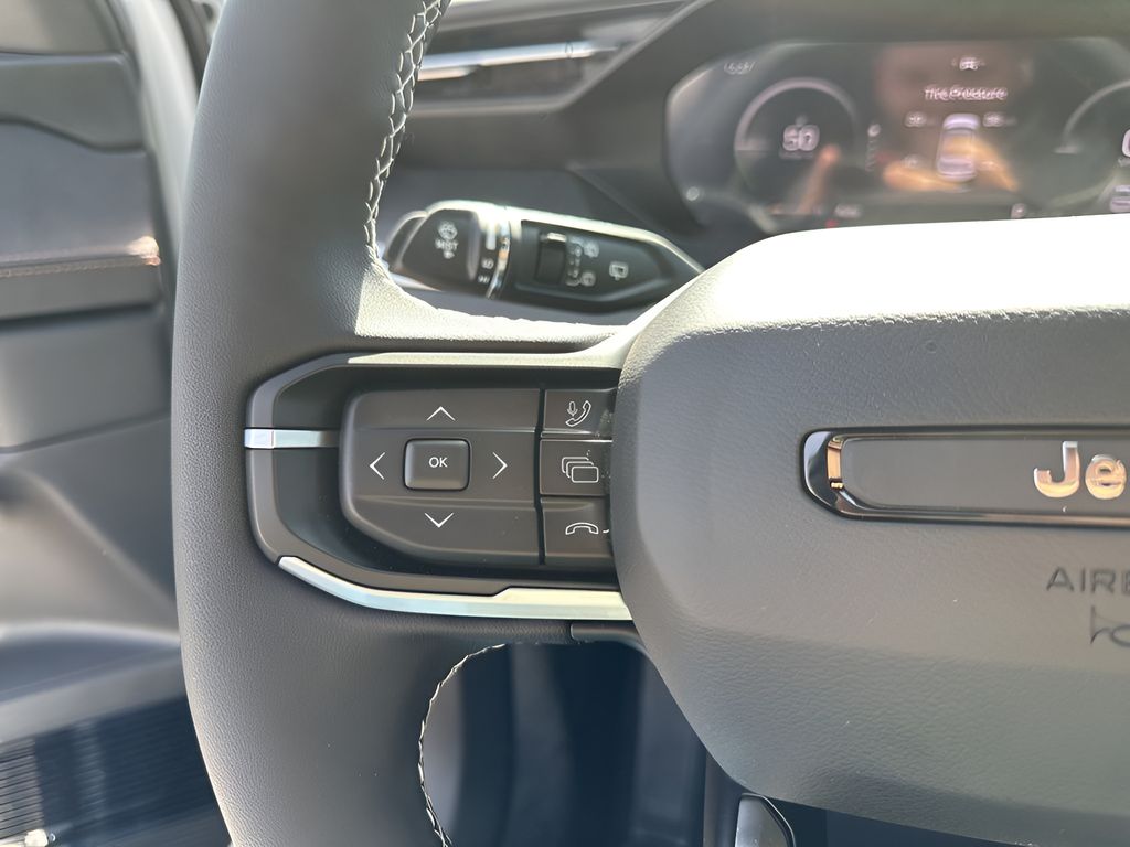 New 2026 White/off-white Jeep Overland image 30