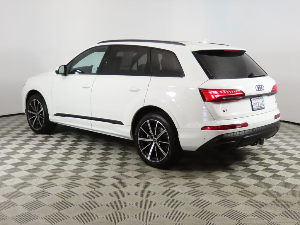 Thumbnail: 2025 Audi Q7 - 3