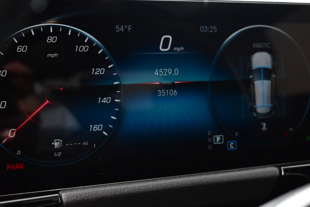 Thumbnail: 2022 Mercedes-Benz GLA - 25