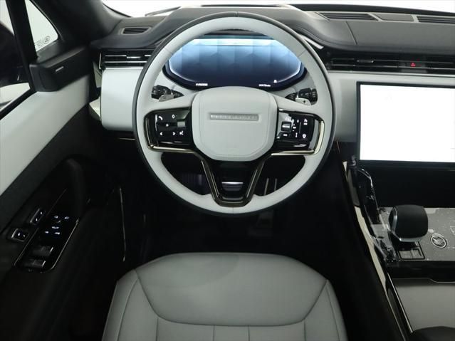 Thumbnail: 2026 Land Rover Range Rover Sport - 10