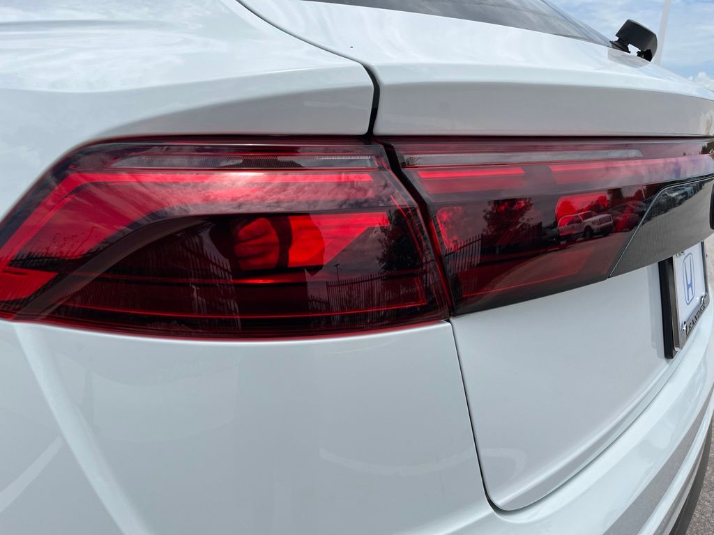 Thumbnail: 2026 Audi Q8 - 7