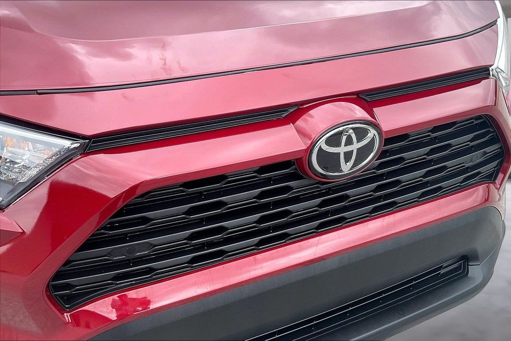 Used 2020 Toyota RAV4 SUV