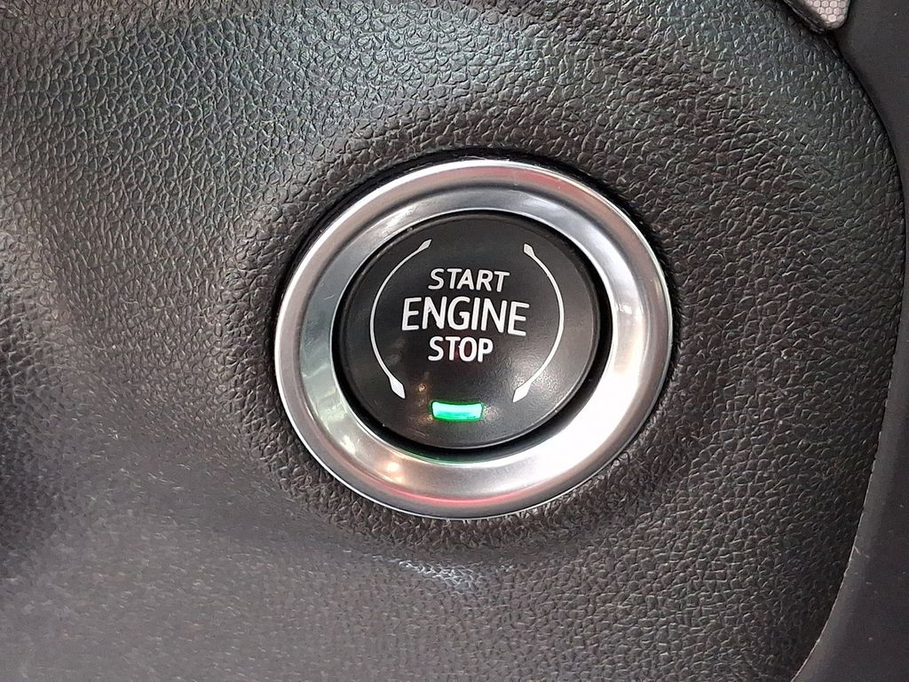 Thumbnail: 2022 GMC Sierra 1500 - 23