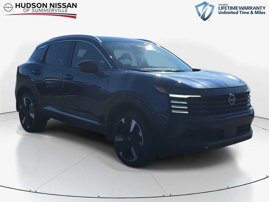 2026 Nissan Kicks SR FWD