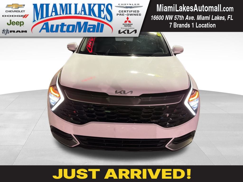 2024 Kia Sportage EX's photo