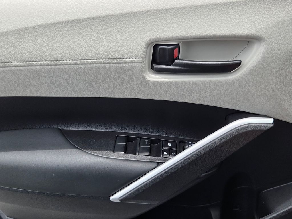 Used 2025 Toyota Corolla Cross SUV