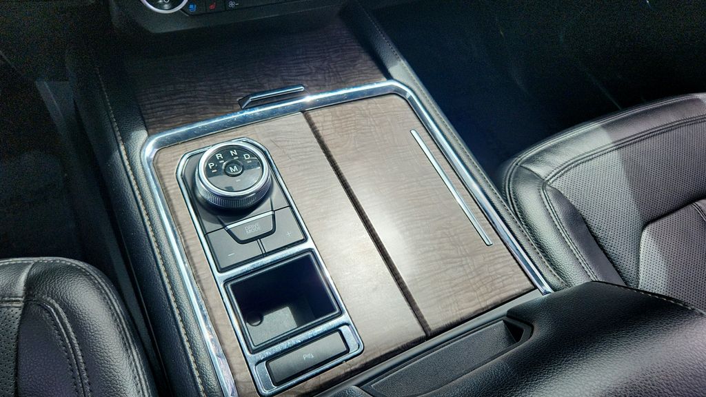 2021 Ford Expedition Limited - Photo 18