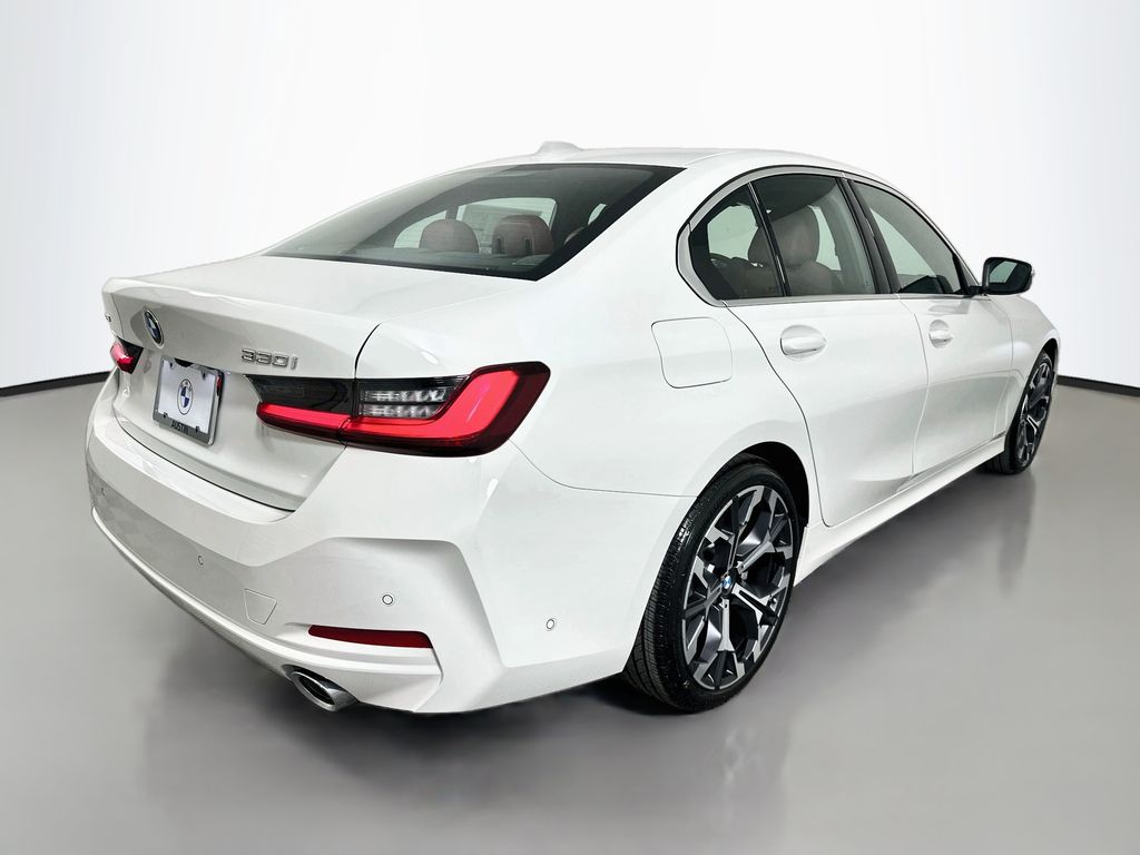 Thumbnail: 2026 BMW 3 Series - 5