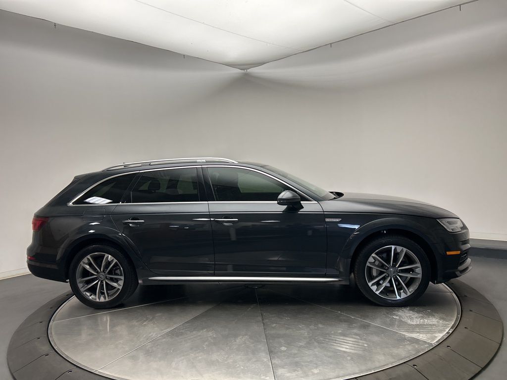 Thumbnail: 2019 Audi A4 - 6