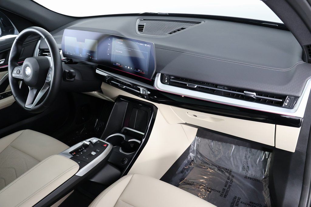 Thumbnail: 2025 BMW X2 - 9