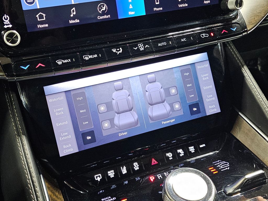 Used 2023 White Jeep Base image 30