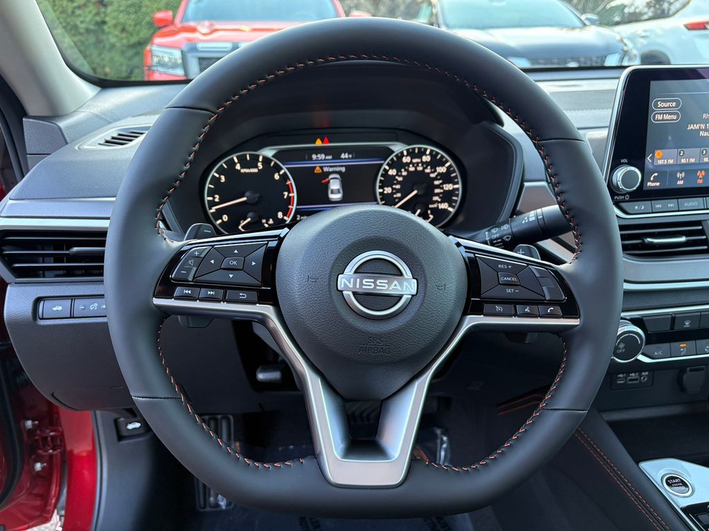 2025 Nissan Altima 2.5 SR