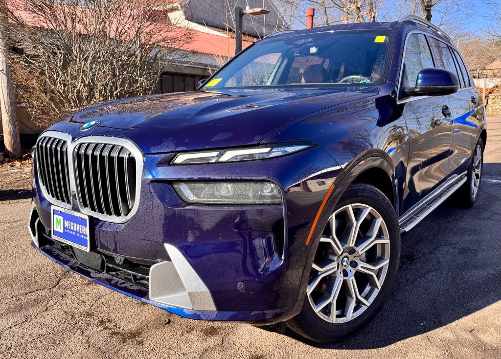 2023 BMW X7 xDrive40i AWD